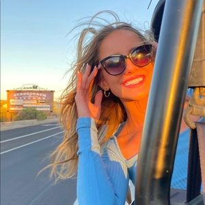 Meet your Posher, Gabriella